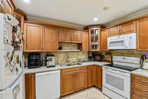 108 SE 4th Terrace Dania Beach FL 33004