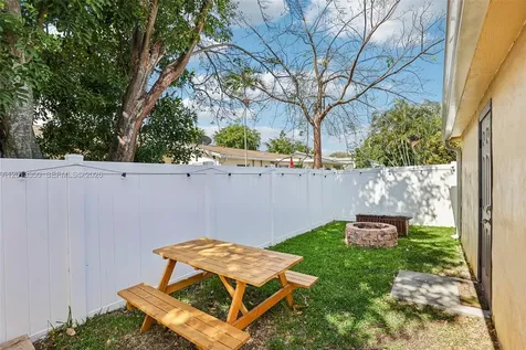 108 SE 4th Terrace Dania Beach FL 33004