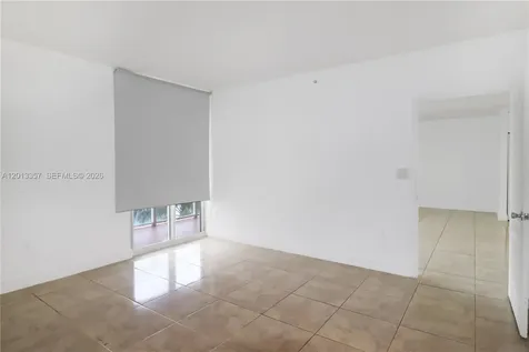 5085 NW 7th Street Miami FL 33126
