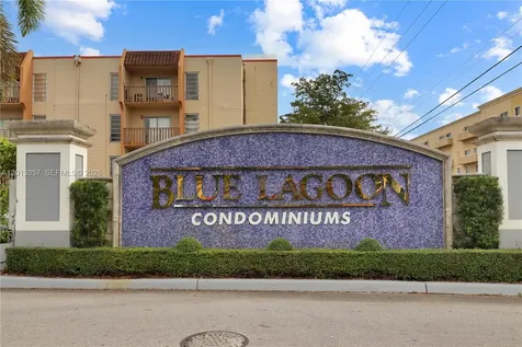 5085 NW 7th Street Miami FL 33126