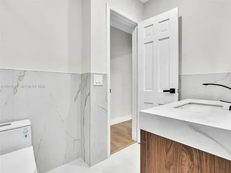 2101 NE 54th Court Fort Lauderdale FL 33308