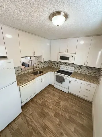 1820 SW 81st Avenue North Lauderdale FL 33068