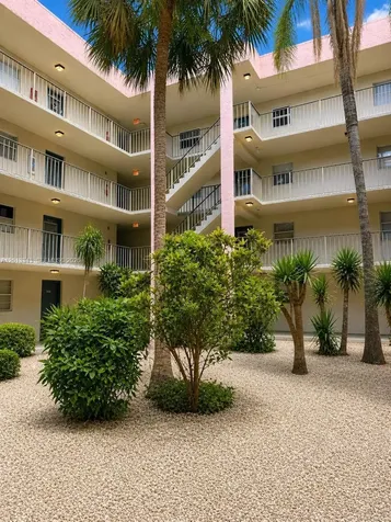 1820 SW 81st Avenue North Lauderdale FL 33068