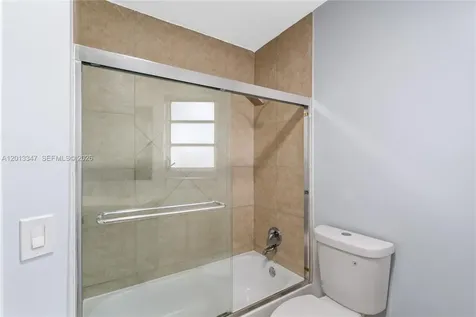 18638 NE 18th Avenue Miami FL 33179