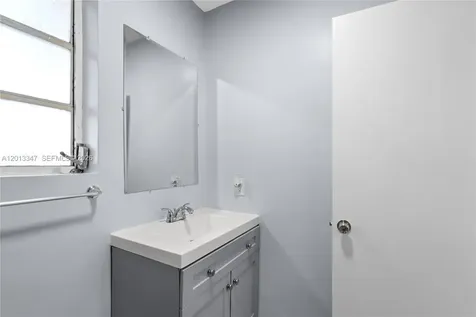 18638 NE 18th Avenue Miami FL 33179