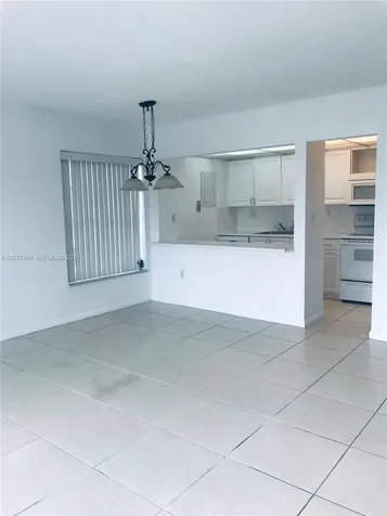 17600 NW 68th Avenue Hialeah FL 33015