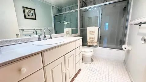 3200 NE 36th Street Fort Lauderdale FL 33308