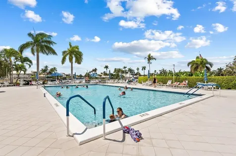 3200 NE 36th Street Fort Lauderdale FL 33308