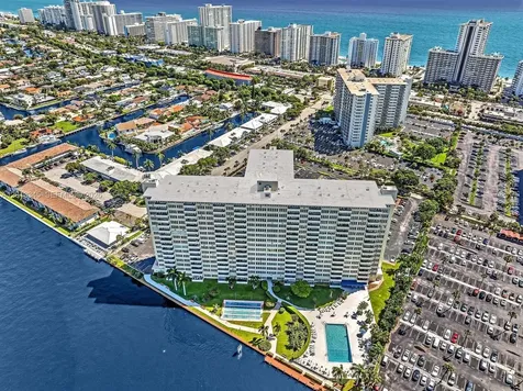 3200 NE 36th Street Fort Lauderdale FL 33308