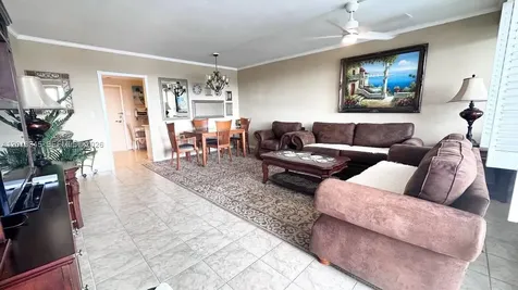 3200 NE 36th Street Fort Lauderdale FL 33308