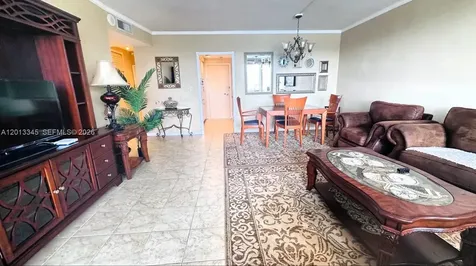 3200 NE 36th Street Fort Lauderdale FL 33308