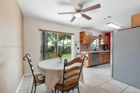 7201 SW 4th Street North Lauderdale FL 33068