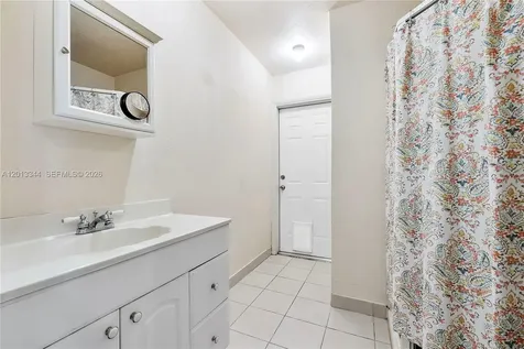 7201 SW 4th Street North Lauderdale FL 33068