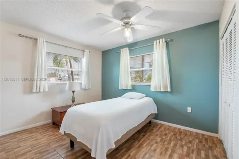 7201 SW 4th Street North Lauderdale FL 33068