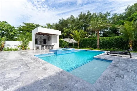 6785 SW 99th Terrace Pinecrest FL 33156