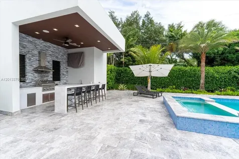 6785 SW 99th Terrace Pinecrest FL 33156