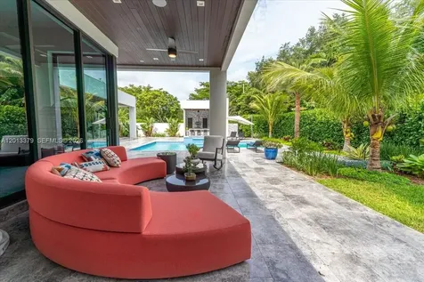 6785 SW 99th Terrace Pinecrest FL 33156