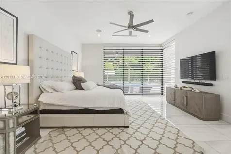 6785 SW 99th Terrace Pinecrest FL 33156