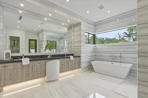 6785 SW 99th Terrace Pinecrest FL 33156