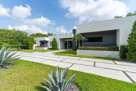 6785 SW 99th Terrace Pinecrest FL 33156