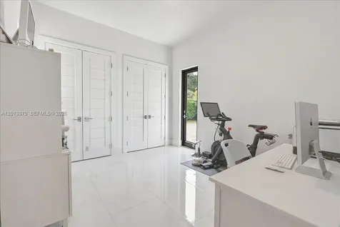 6785 SW 99th Terrace Pinecrest FL 33156