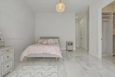 6785 SW 99th Terrace Pinecrest FL 33156