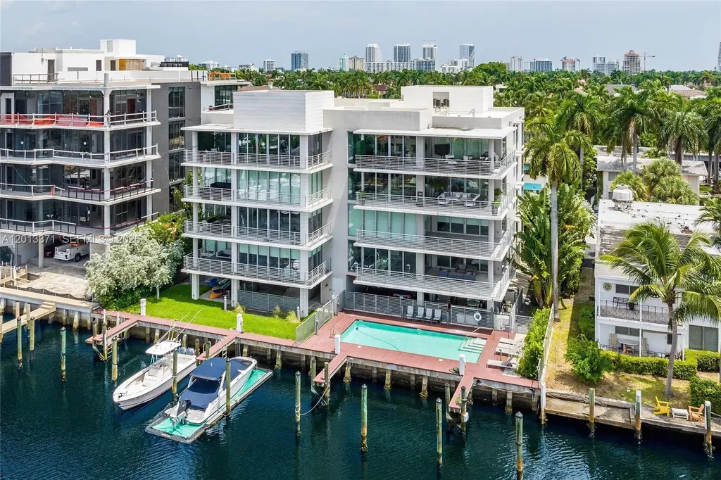 133 Isle Of Venice Drive Fort Lauderdale FL 33301