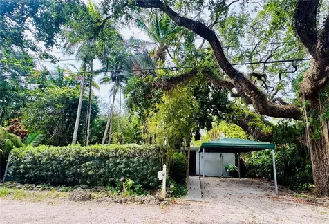 6834 SW 78th Terrace South Miami FL 33143