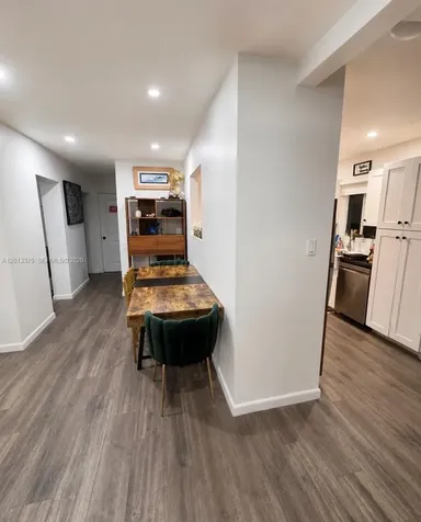 6834 SW 78th Terrace South Miami FL 33143