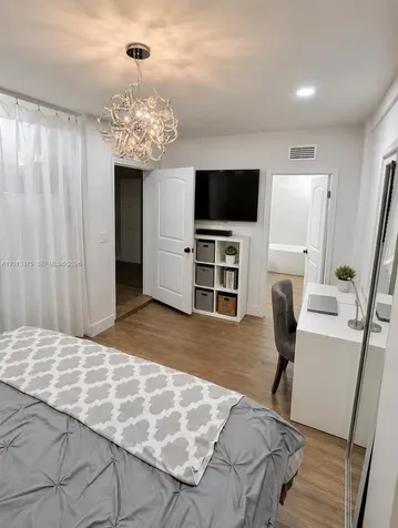6834 SW 78th Terrace South Miami FL 33143
