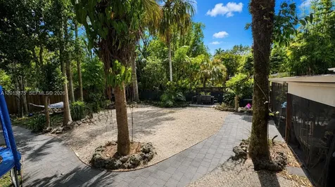 6834 SW 78th Terrace South Miami FL 33143