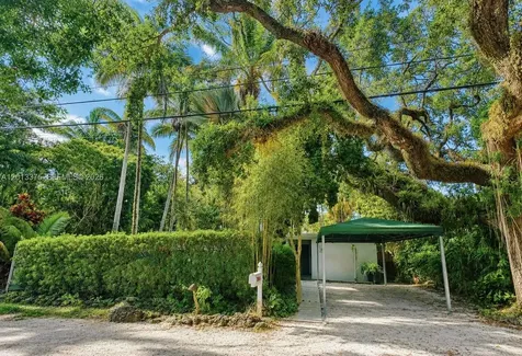 6834 SW 78th Terrace South Miami FL 33143