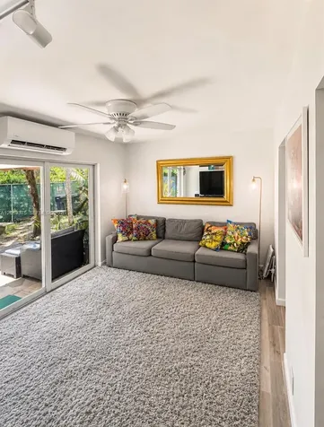 6834 SW 78th Terrace South Miami FL 33143