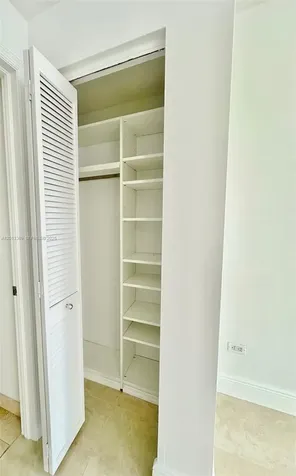 808 Brickell Key Drive Miami FL 33131