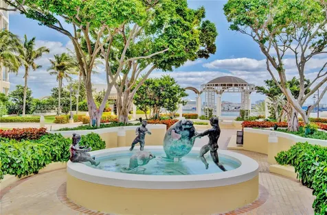 808 Brickell Key Drive Miami FL 33131