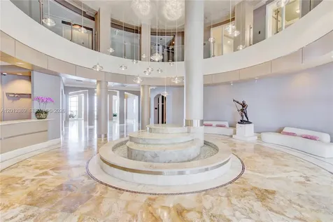 808 Brickell Key Drive Miami FL 33131