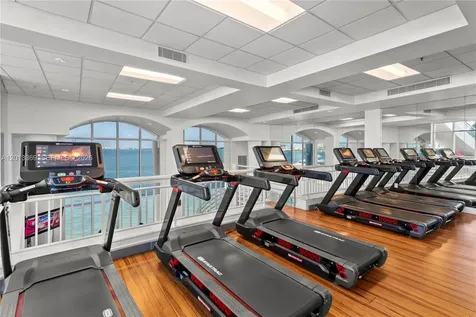 808 Brickell Key Drive Miami FL 33131