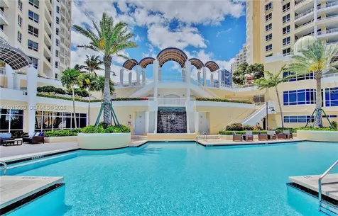 808 Brickell Key Drive Miami FL 33131
