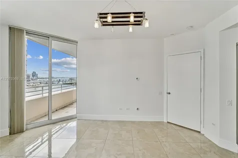 808 Brickell Key Drive Miami FL 33131