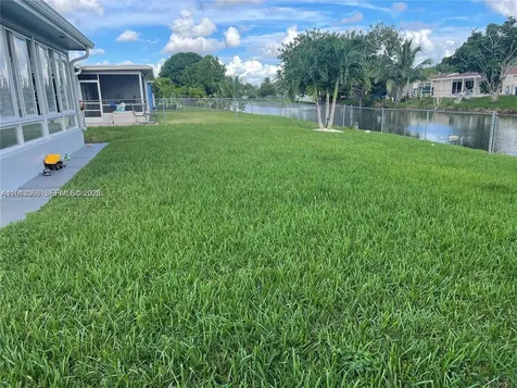 9590 NW 24th Place Sunrise FL 33322