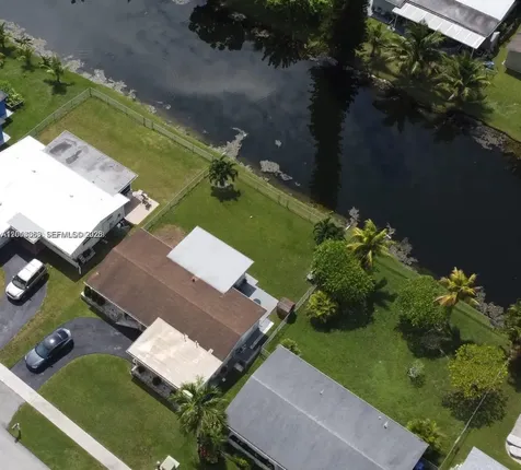 9590 NW 24th Place Sunrise FL 33322