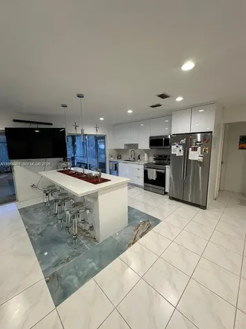 9590 NW 24th Place Sunrise FL 33322