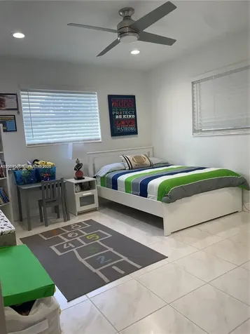 9590 NW 24th Place Sunrise FL 33322