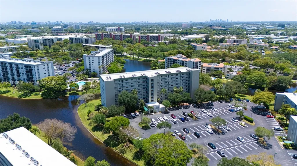 2232 N Cypress Bend Drive Pompano Beach FL 33069