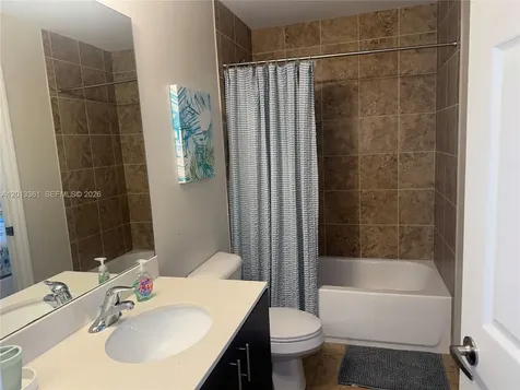 2333 SE 5th Street Pompano Beach FL 33062