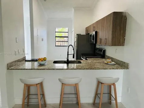 6755 NW 187th Terrace Hialeah FL 33015