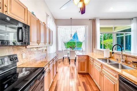 1241 S 13th Avenue Hollywood FL 33019