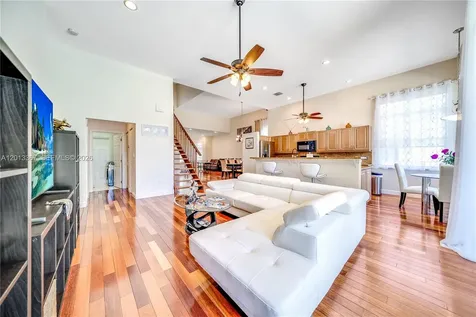 1241 S 13th Avenue Hollywood FL 33019