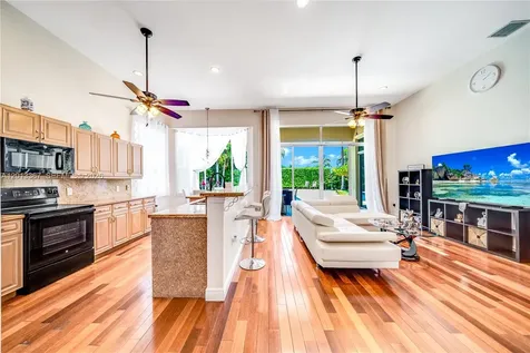 1241 S 13th Avenue Hollywood FL 33019