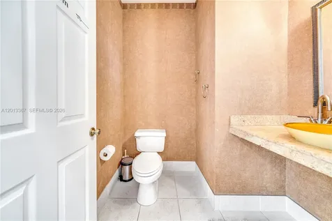 1241 S 13th Avenue Hollywood FL 33019